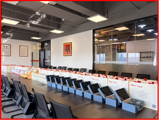 ff1a315a-2021-4d41-8c5c-3a50e582c20a